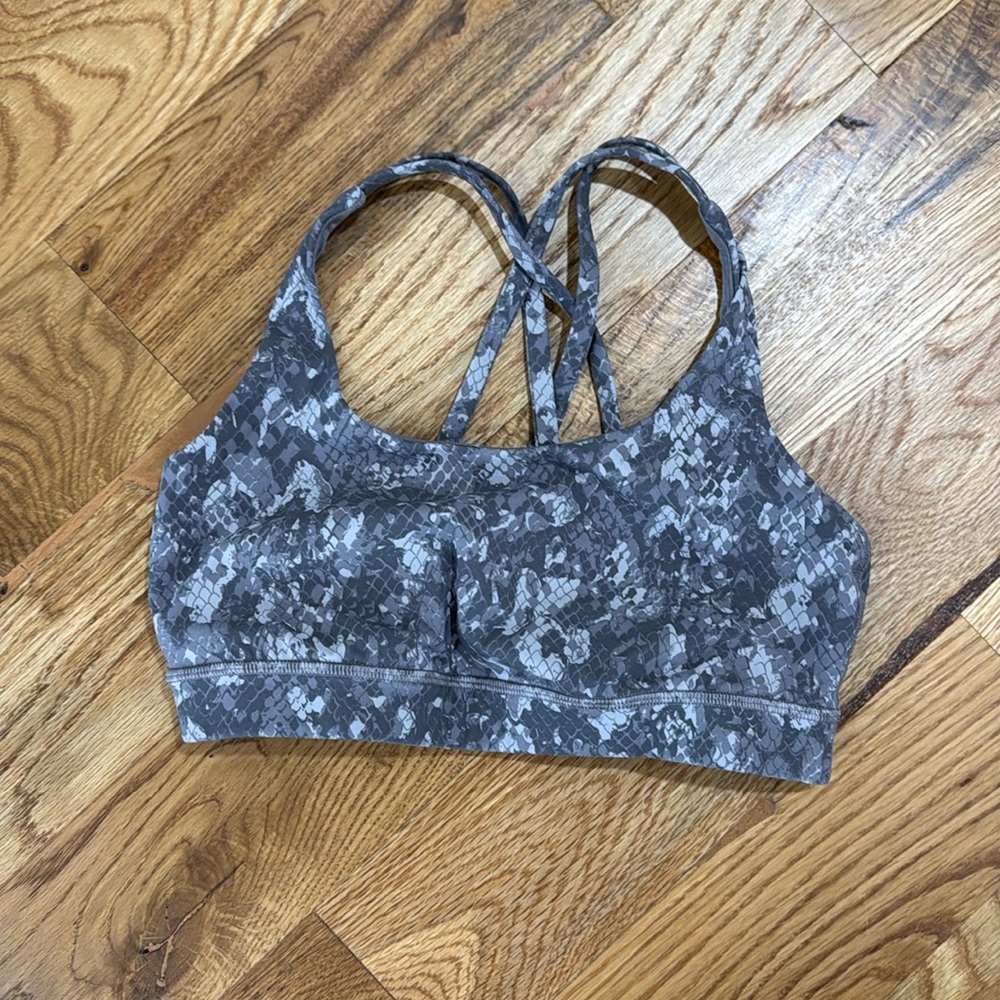Lululemon Barry’s Energy Bra Size 6